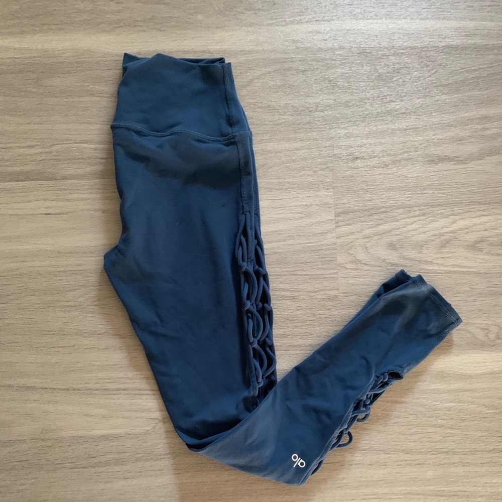 Alo yoga women’s interlace leggings size medium